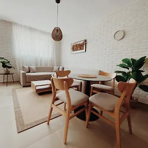 Nereus Luxury Appartamento Vlorë