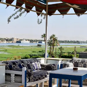 Rebecca Appartamento Luxor