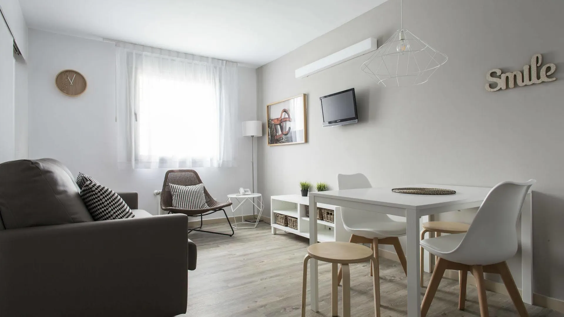 Residencia Universitaria Resa Manuel Agud Querol San Sebastián İspanya